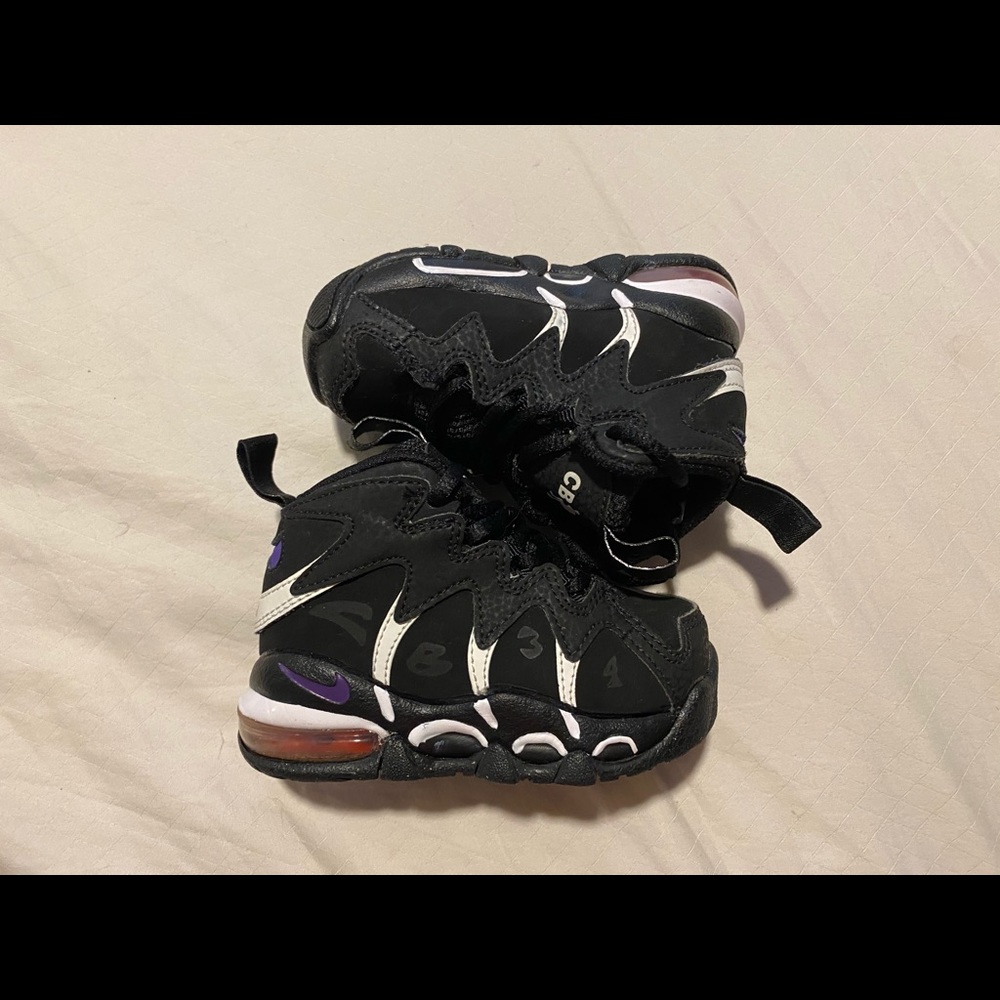 SOLD* Nike CB24 Boys 5c